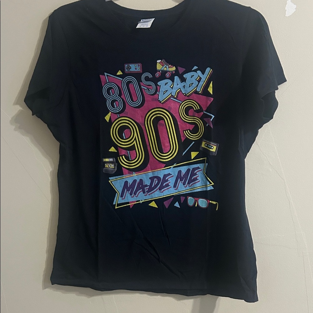 Retro '80s '90s Graphic Tee - Black
